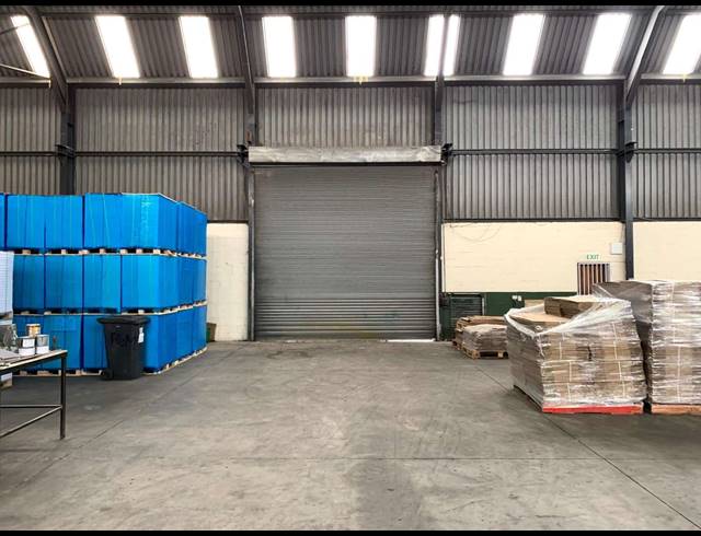 1,300M² FACTORY TO LET IN PAROW INDUSTRIAL